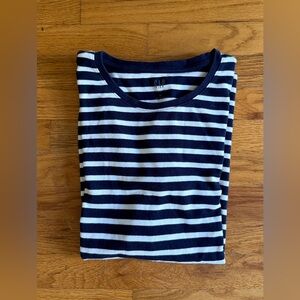 GAP Long Sleeved Modern Tee